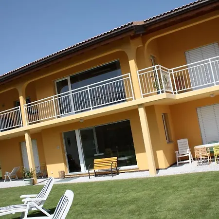 L'aurosee Bed & Breakfast
